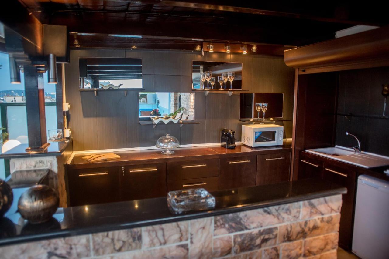 Luxury Penthouse With Private Pool Apartment Preveza Exterior foto